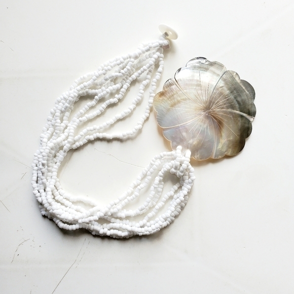 𝅺MULTI Strand Necklace - Picture 2 of 2